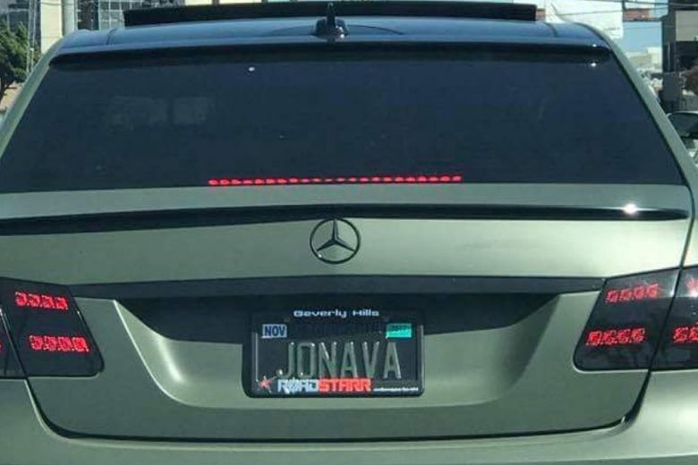 Linksma „JONAVA” automobilio numerio istorija iš JAV